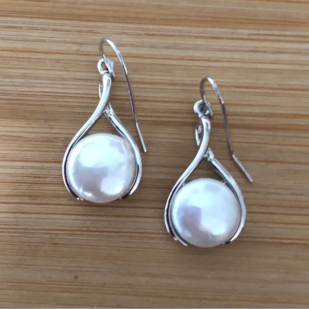 $42 Designer Estate Pearl Earrings Sterling Silver Designer Marked 925 CHINA - Picture 4 of 6